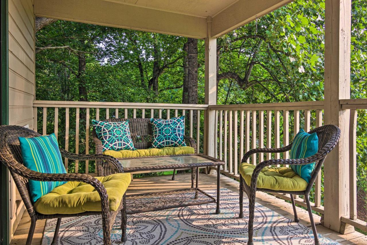 Modern Studio With Balcony About 1 Mi To Lake Lure! Ngoại thất bức ảnh
